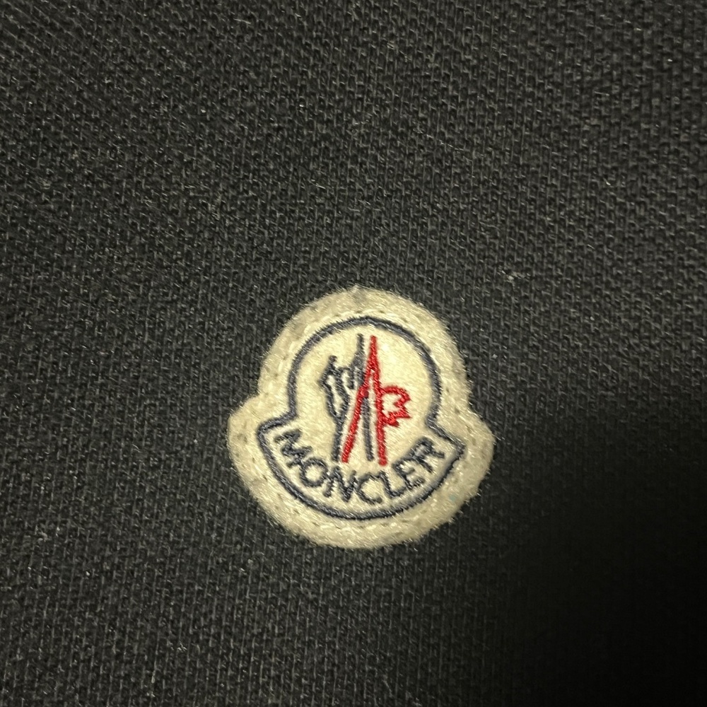 Moncler - Picture 2 of 8